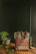 Mercado Tote bag