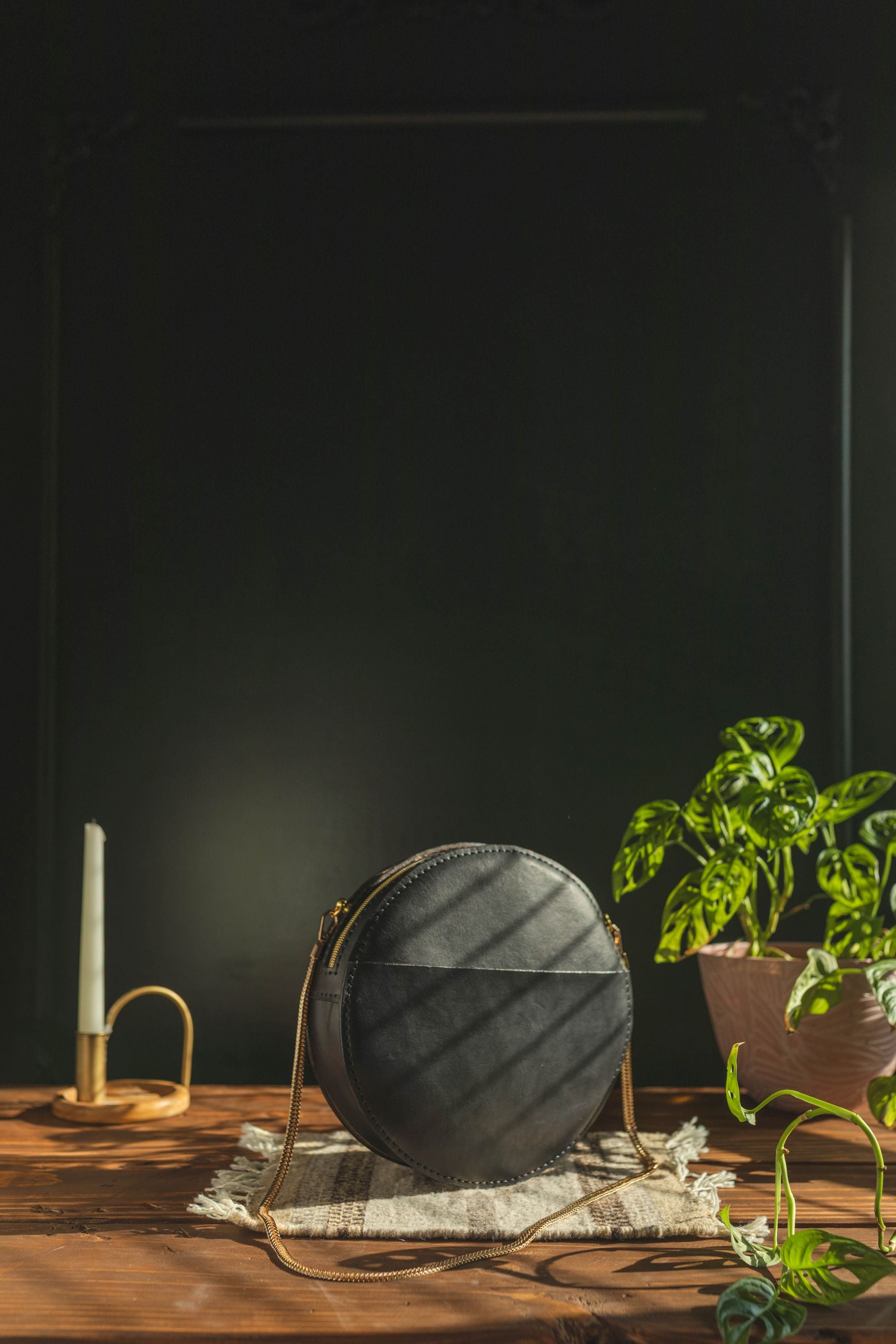 Luna Circle Bag