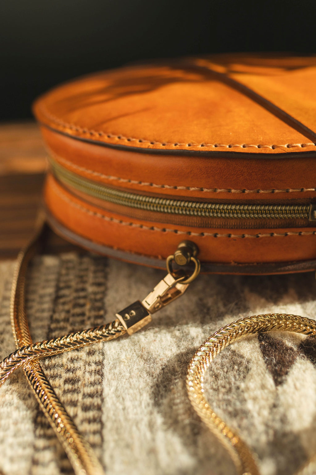Luna Circle Bag